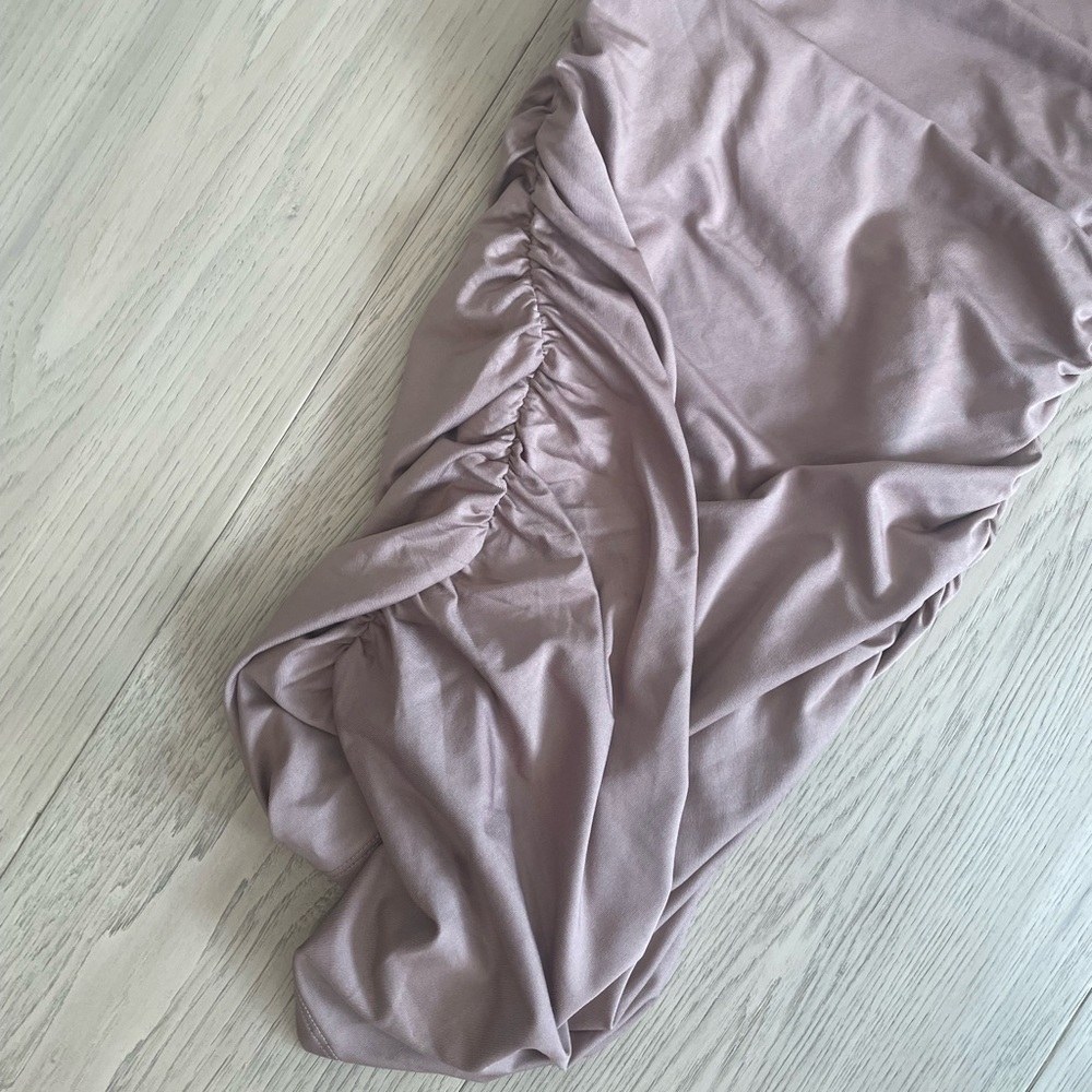superdown ELORA RUCHED DRESS - Picture 5 of 6